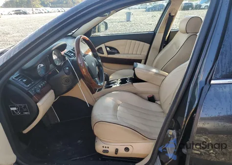 2010 Maserati Quattroporte z USA, uszkodzony, nr VIN ZAM39FKA0A0052270